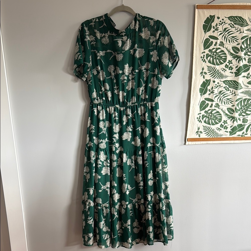 Lulu’s Floral Green Dress